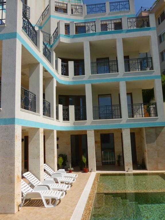 Aparthotel Prostor Kavarna Exterior photo