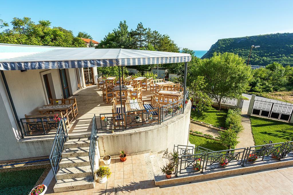 Aparthotel Prostor Kavarna Exterior photo